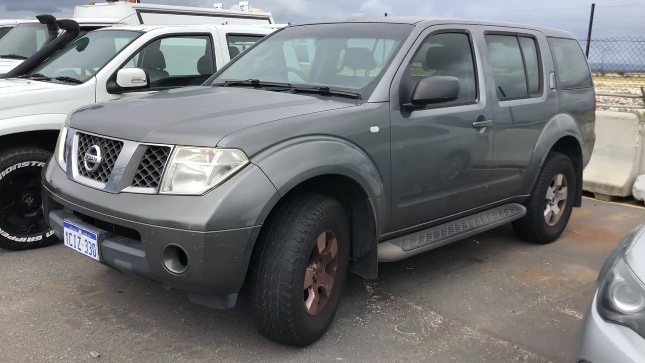 18K Gold-Filled Cuban Chain Bracelet with Simulated Diamonds - 17.8cm