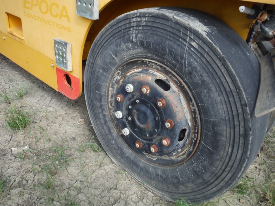 MARVEL Women's Iron-Man Drop Earrings, Silver, 3.5cm.  Buyers Note - Discou