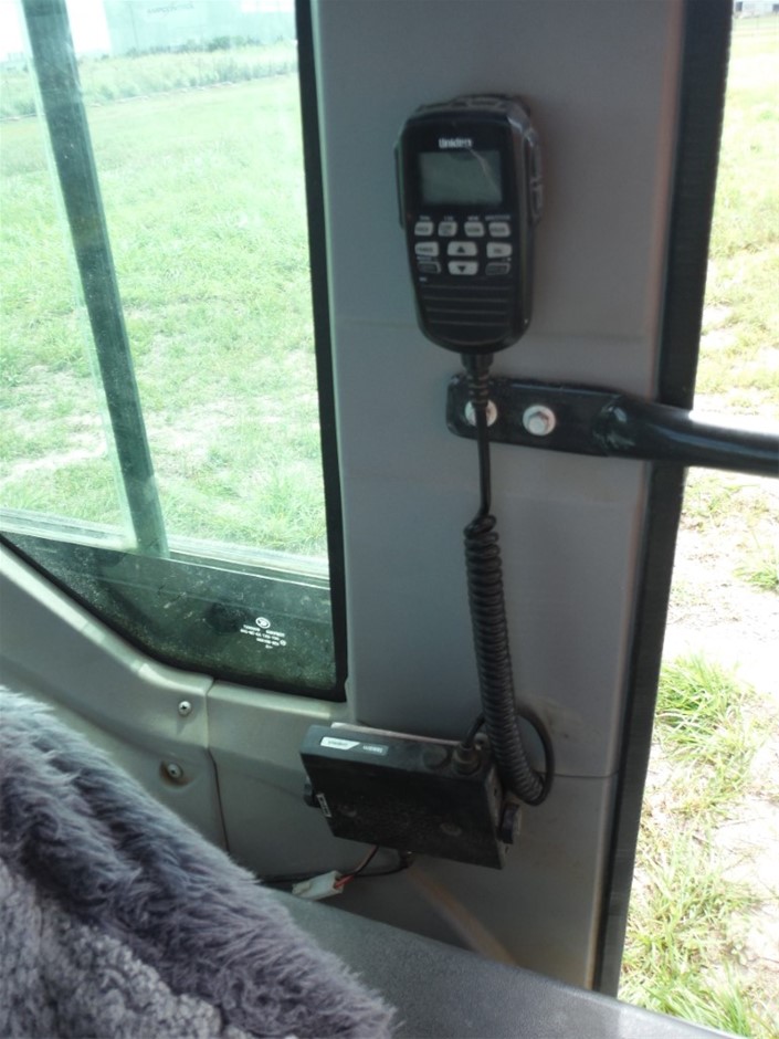 ADIDAS Men's Linear Chelsea Short, Size AU 2XL, Black/White, JE9016.  Buyer