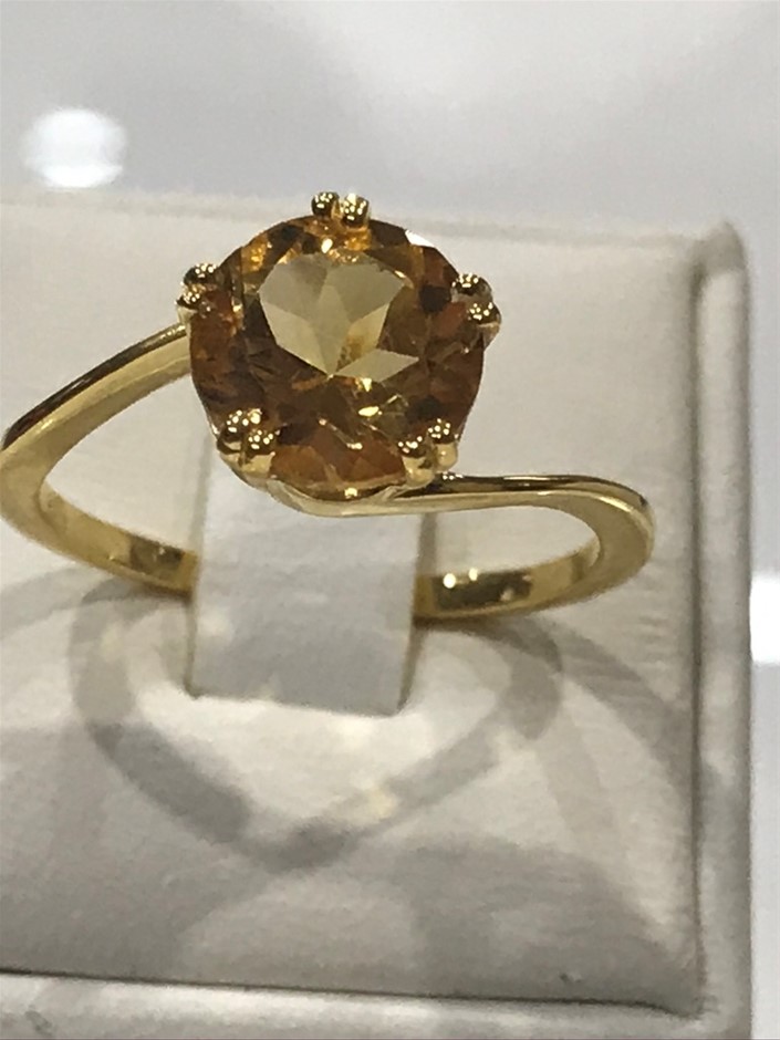 9K Yellow Gold 0.02ct HI SI BRACELETUE TOPAZ RING