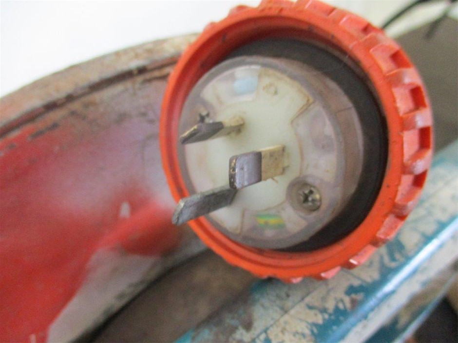 9K Yellow Gold 0.06ct HI SI DIAMOND SAPPHIRE RING