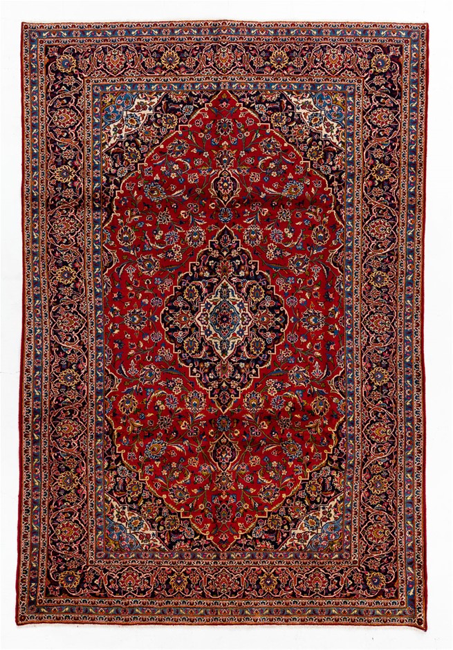 Rhodium Plated 7 Ring Lucky Charm Necklace