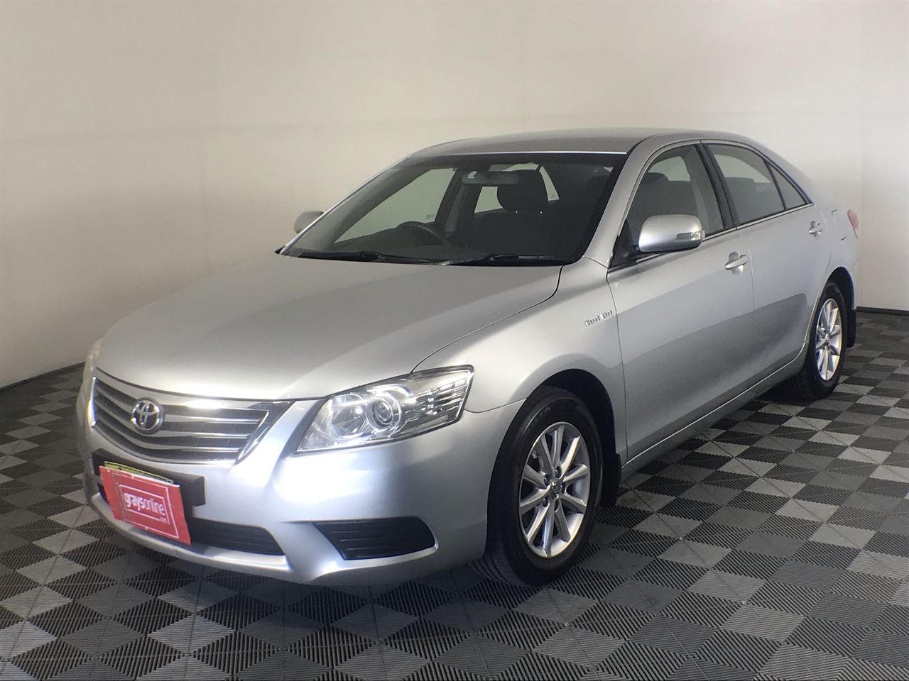 Rectangle & Heart 925 Sterling Silver Link Bracelet Simulated Diamonds