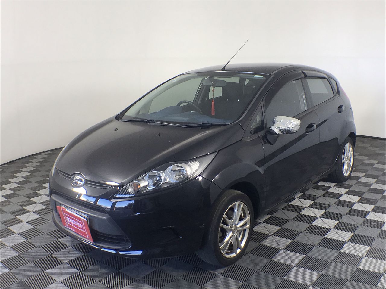 Jules Roy Chardonnay 2023 (6x 750mL), France.