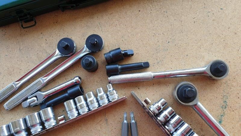 Stainless Steel Initial 'V' Bracelet with Simulated Diamonds - Yellow