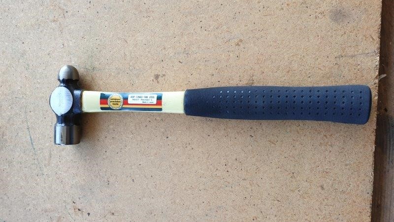 Stunning Rhodium Plated Champagne Crown Heart Ring - US Size 7