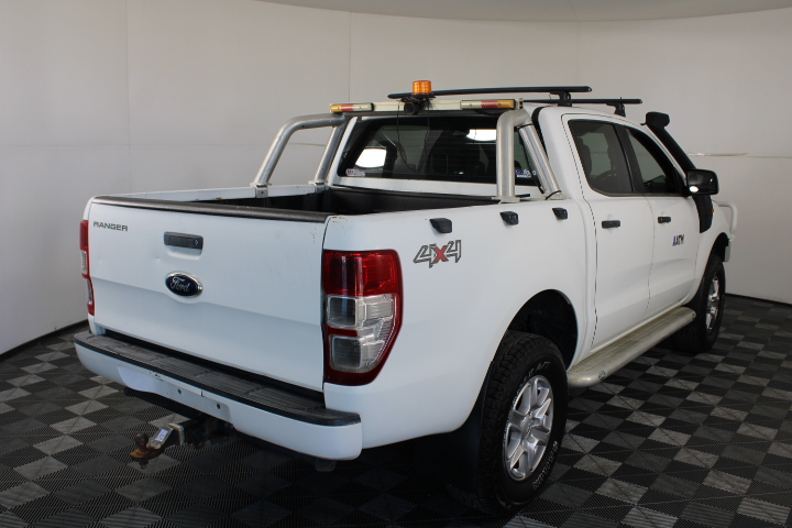 9K YELLOW GOLD 0.75ct F VS LAB DIAMOND FLOWER CLUSTER PENDANT