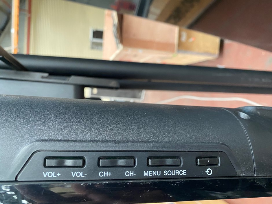 REMINGTON Super Glide Ceramic Hair Straightener.