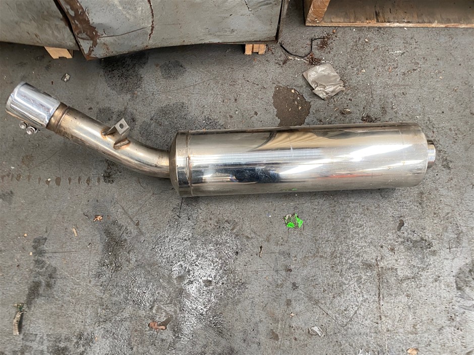 9K YELLOW GOLD 0.33ct F VS TRIO LAB DIAMOND RING