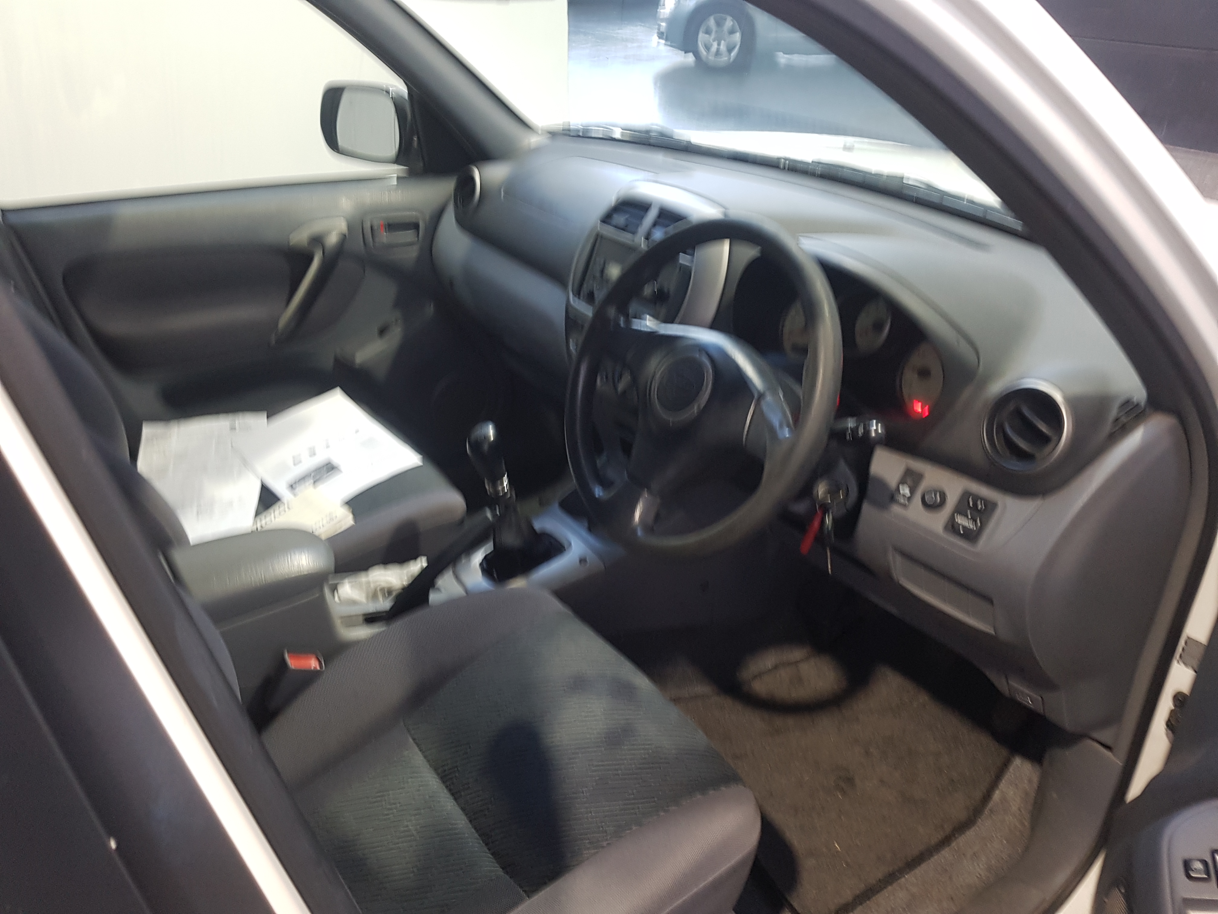 9K YELLOW GOLD 0.25ct F VS LAB DIAMOND CHANNEL SET BAND