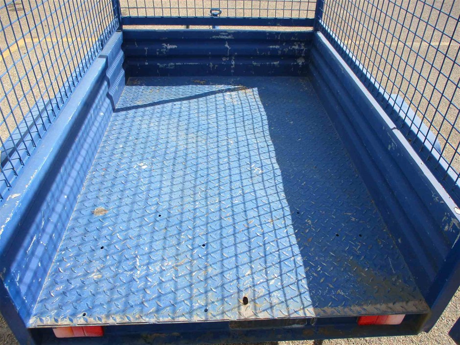 Designer Filigree Locket Necklace in Silver