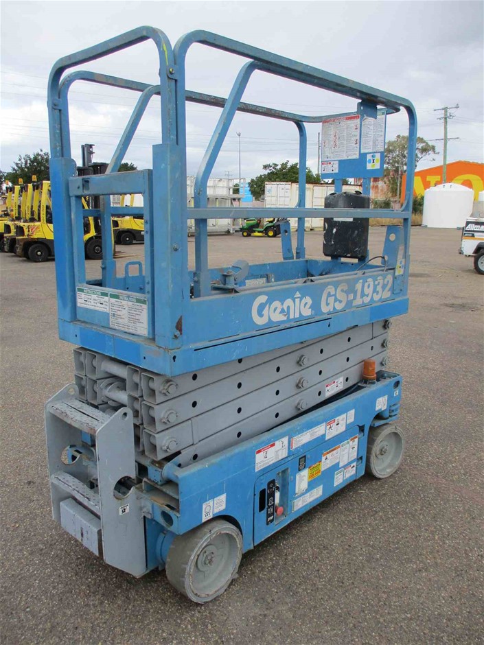 22K/Italy  Gold Filled Ring -(stamped 22K/Italy)-Warranty Quality-6 US