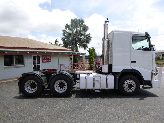 1966 Australian Round Silver 50 Cent Coin Capsule - 80% Silver