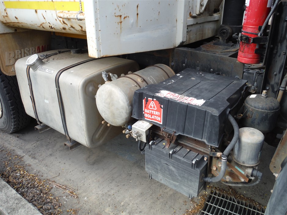 2012- 1 Ounce "Year Of The Dragon" Coin  999 Fine Silver in Capsule