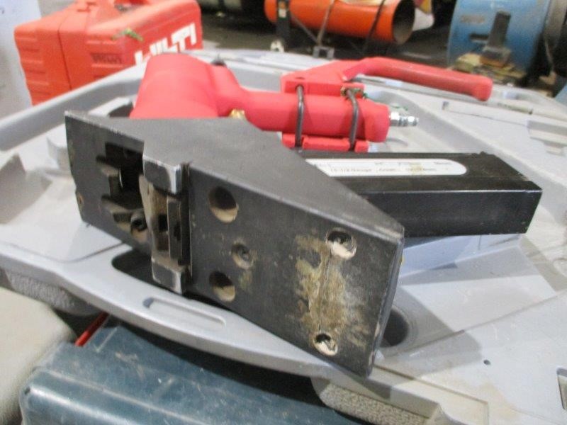 2022 Queen Elizabeth Platinum Jubilee Gold plated Medallion