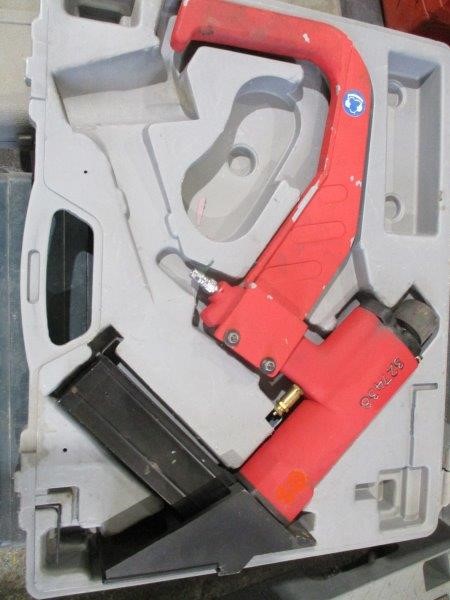 Australia: 2012 Two Dollars QEII Remembrance $2