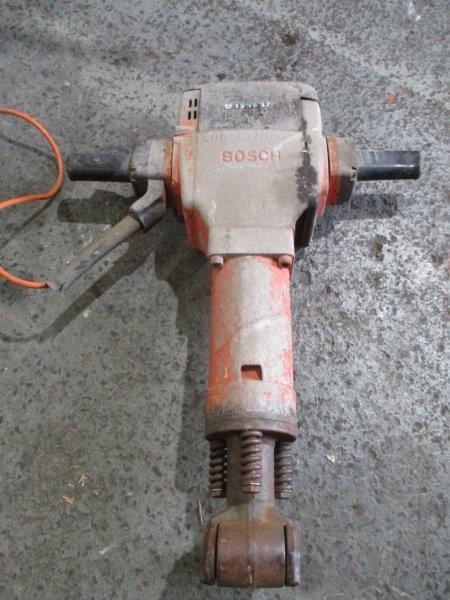 Approx 37 Ct of Loose Boulder Opal Chips (Coober Peby) In glass disp/bottle