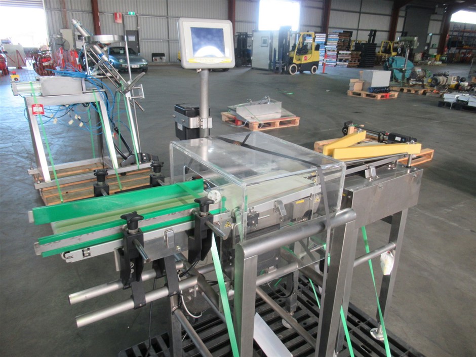 Wide Simulated Diamonds 925 Silver Tennis Bracelet-17cm