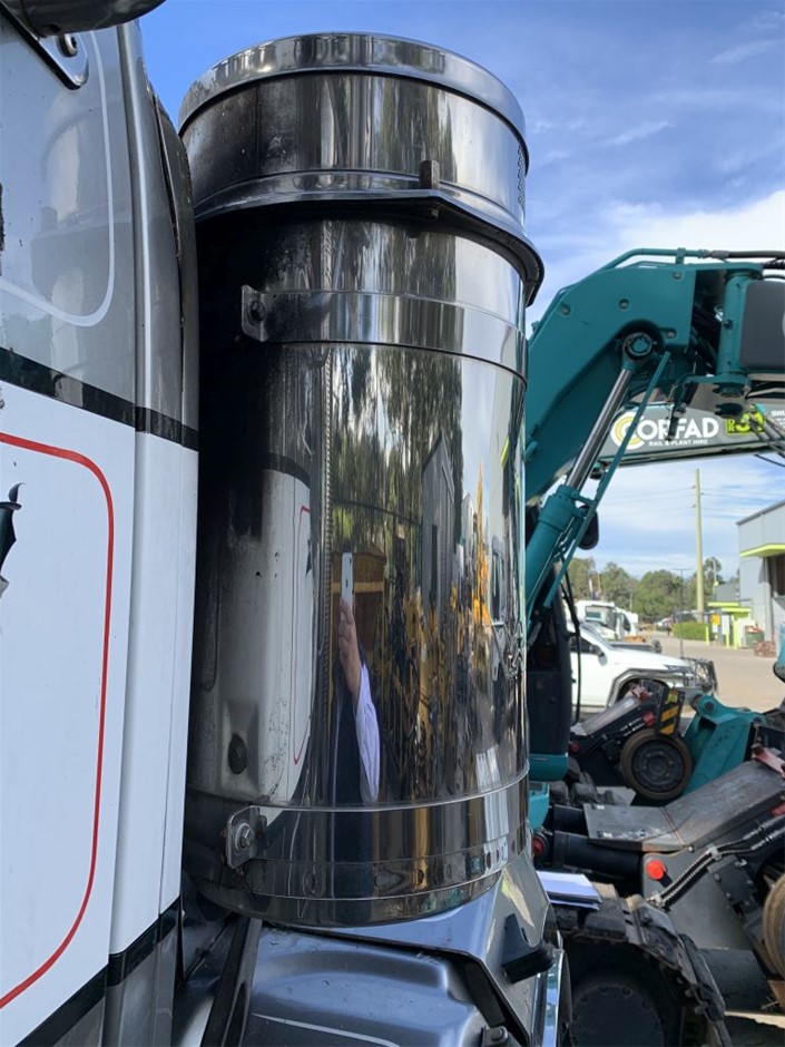 SUPERDRY Vintage Logo Chest Tee, Size M, 60% Cotton, Bright Green Grit (8J4