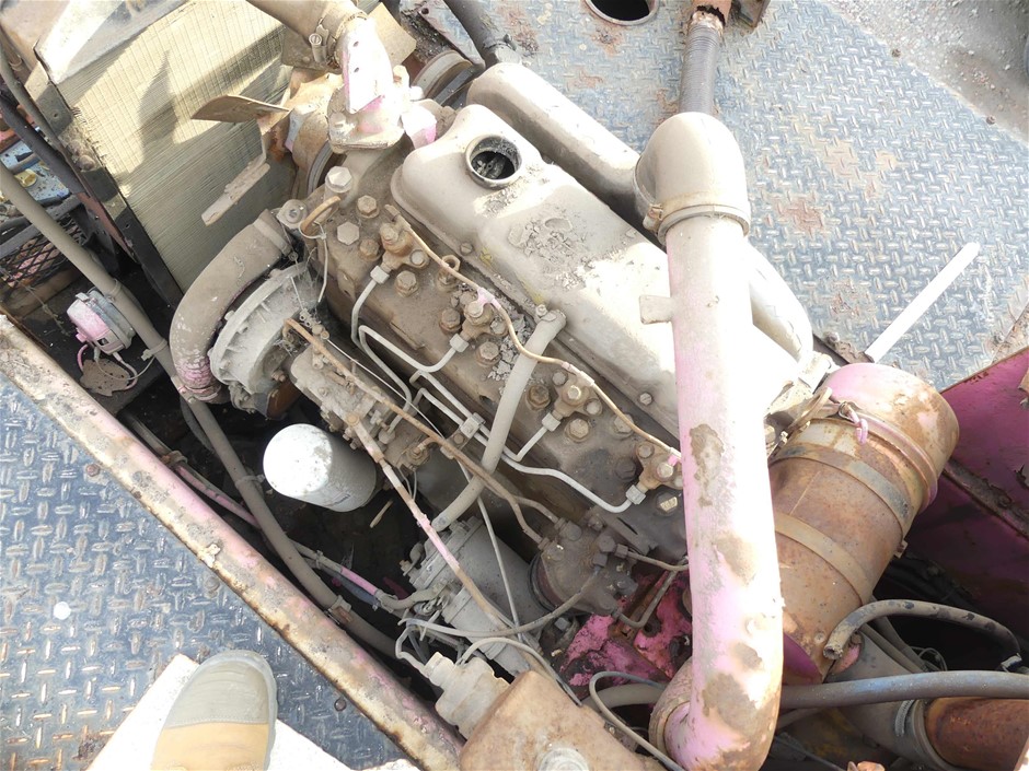 De Bortoli `Sacred Hill` Sparkling Brut NV (6x 750mL), Riverina, NSW.