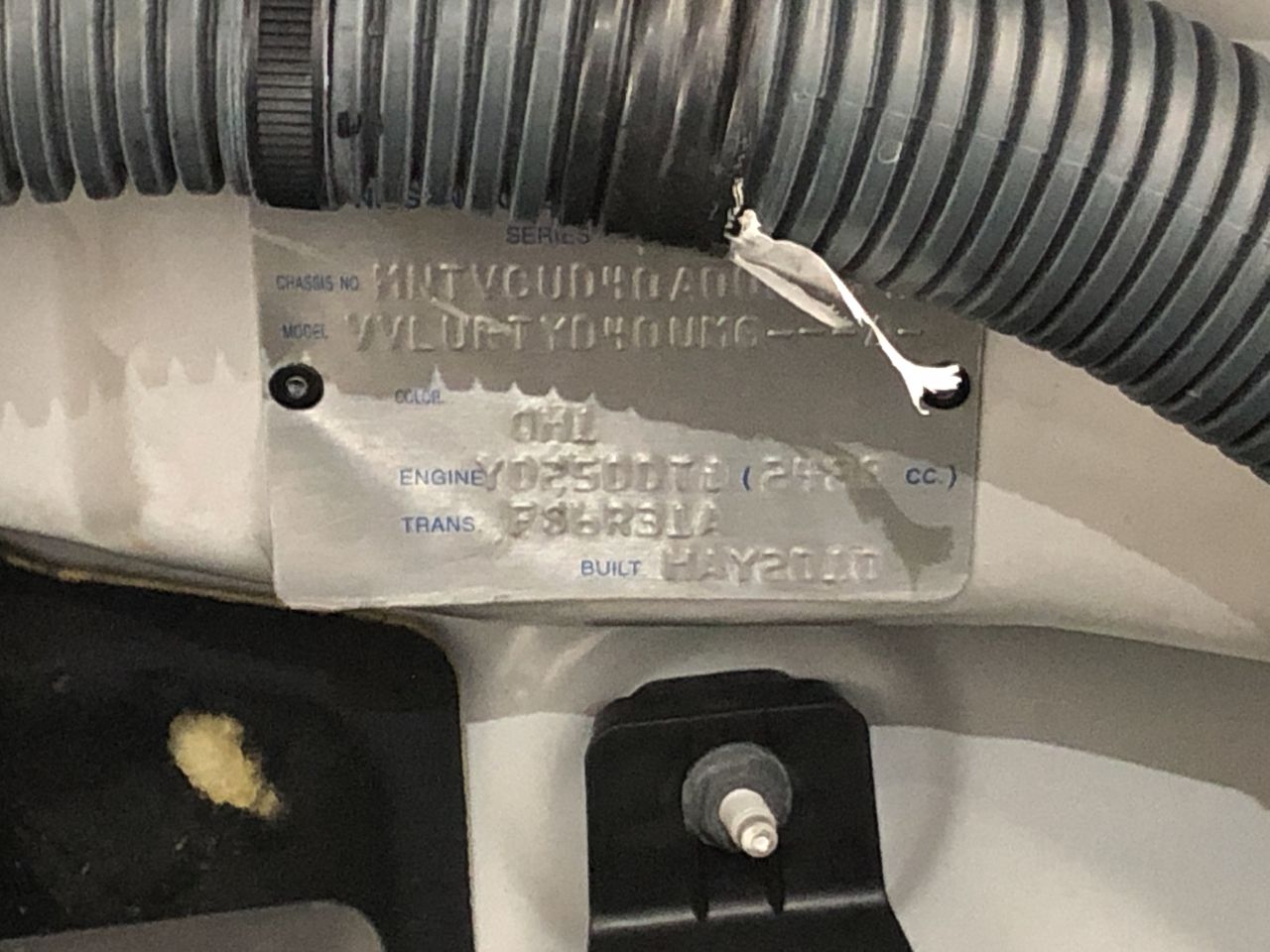 0.20 TCW yellow round various diamonds