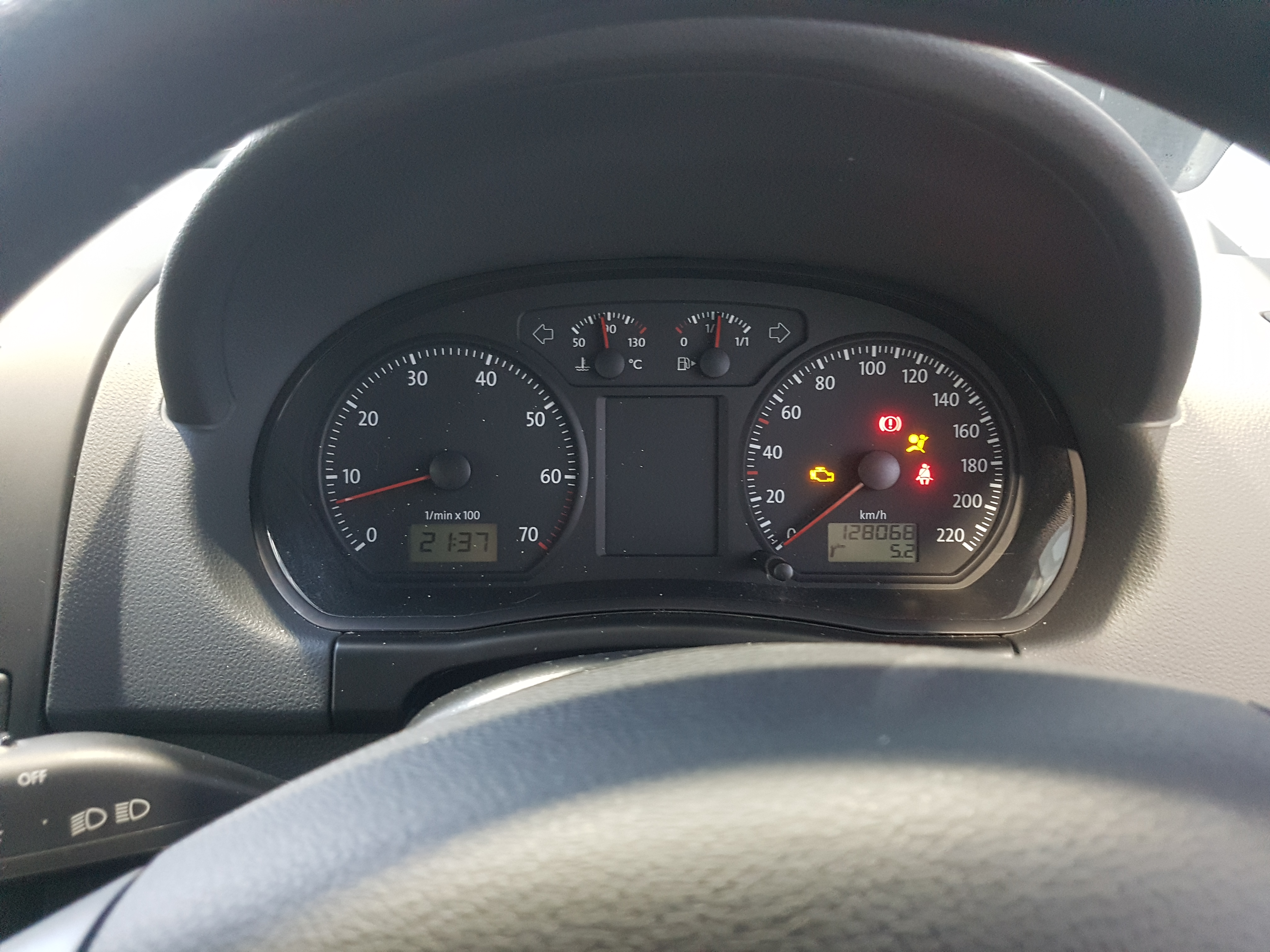 0.16 Carat White 4 round diamonds