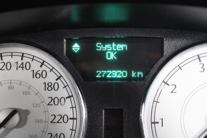 Australia: 2012 Two Dollars QEII Remembrance $2