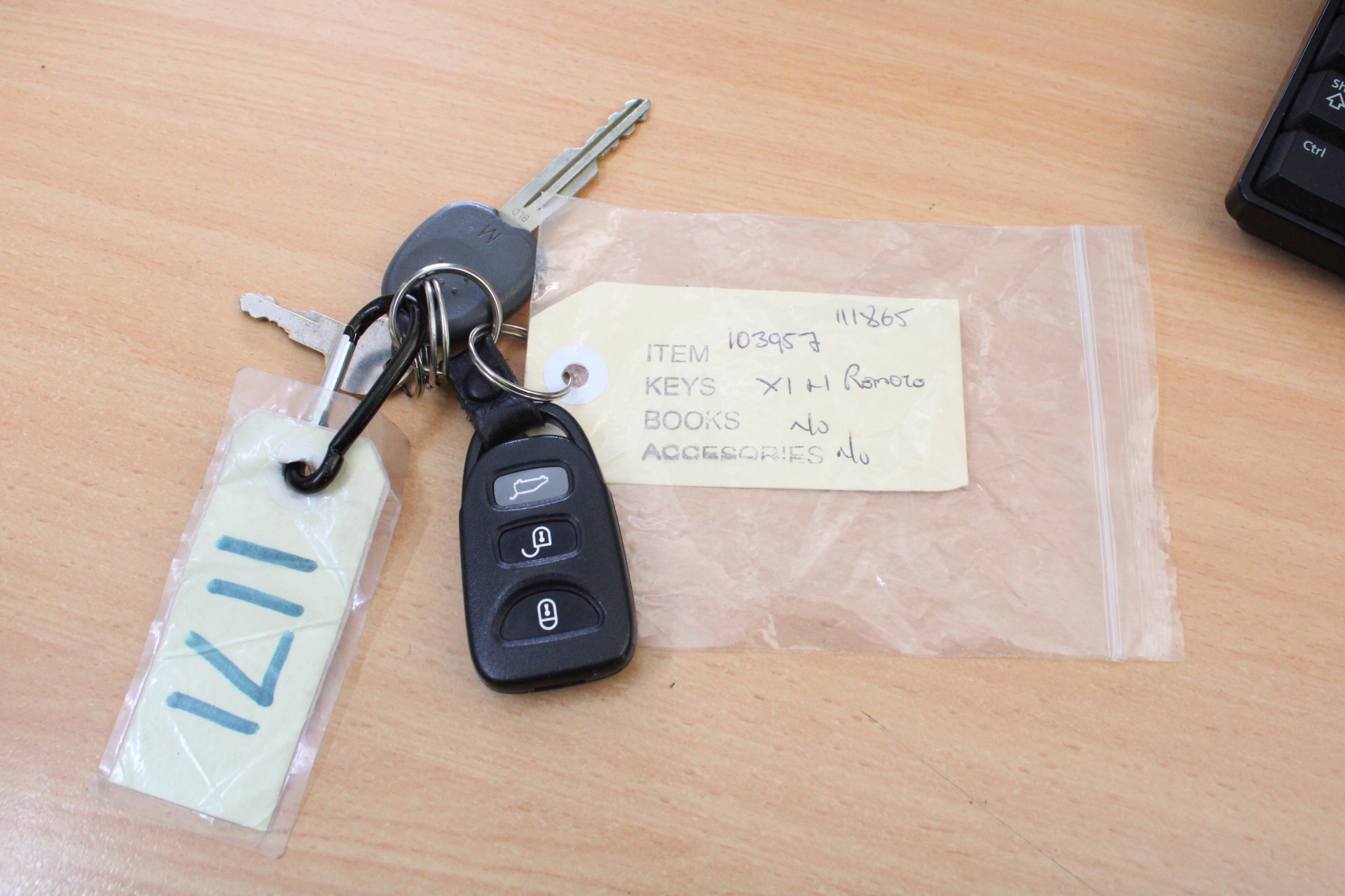 1966 Australia Silver Queen Elizabeth coin & 0.10 Xag silver bar x 4