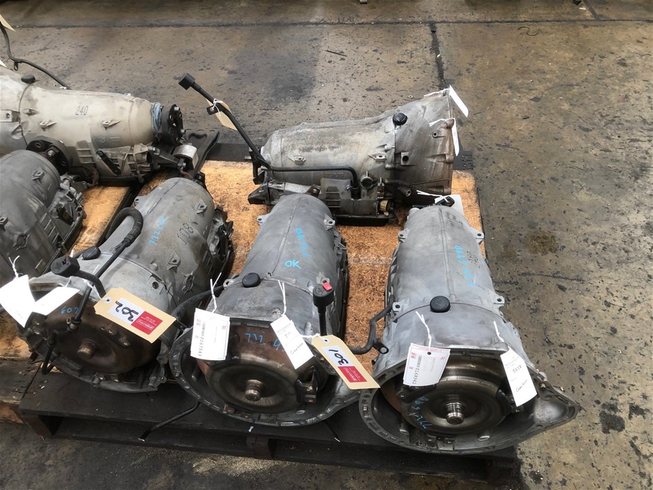 10mm Amazonite with 'O' Toggle Gemstone Bracelet