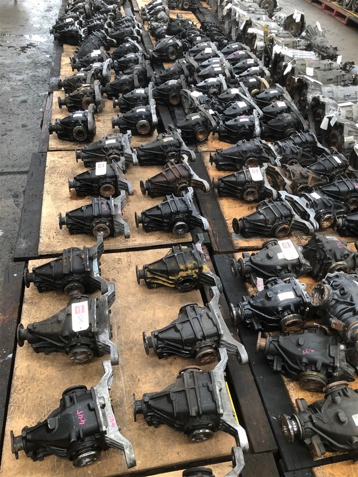 0.16 Carat White 4 round diamonds