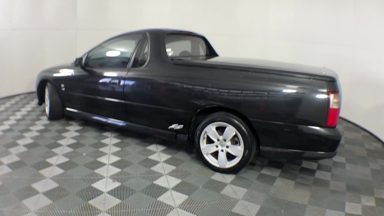 38 x Asstd Royal Australian Mint $5 & $1 Commemorative Coins