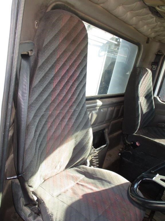 6mm Solid 925 Silver Square Earrings Featuring Crystals by Swarovski®