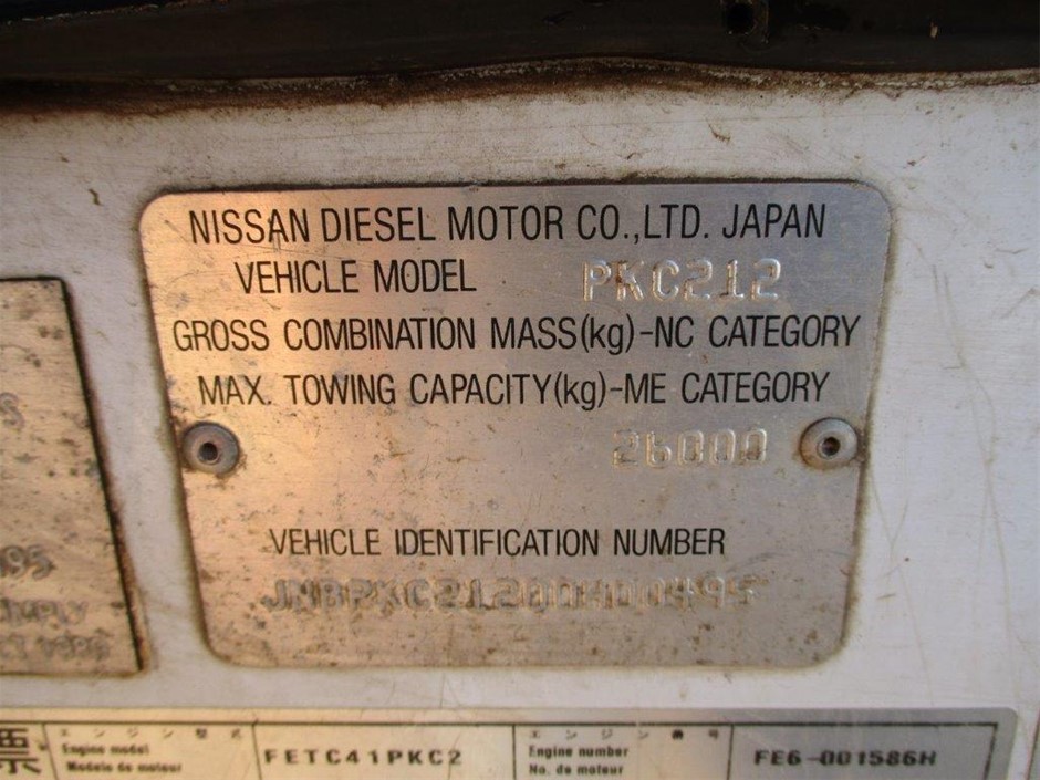 Abstract Geometric Pendant in Silver