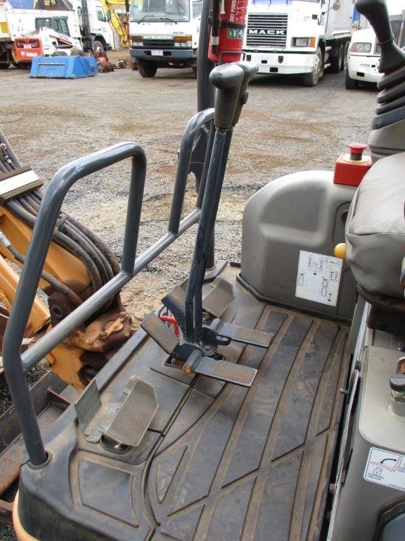 Stunning 18ct Heavy Yellow Gold Plated Simulated Diamond Drop Pendant