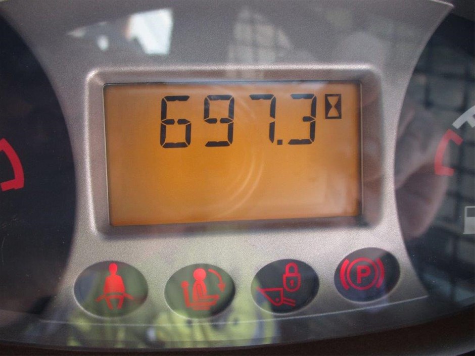 5 x 2XU Youth Long Sleeve High Performance Power Top, Size S, Black/Reflect