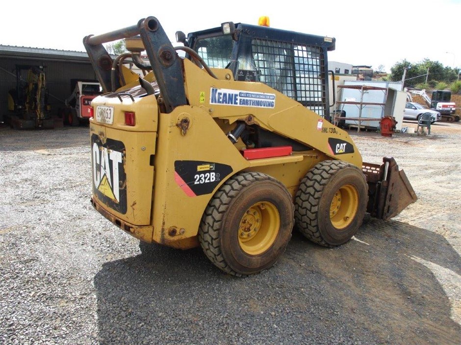 Dual Ram Hydraulic Grapple Attachment (Unused),