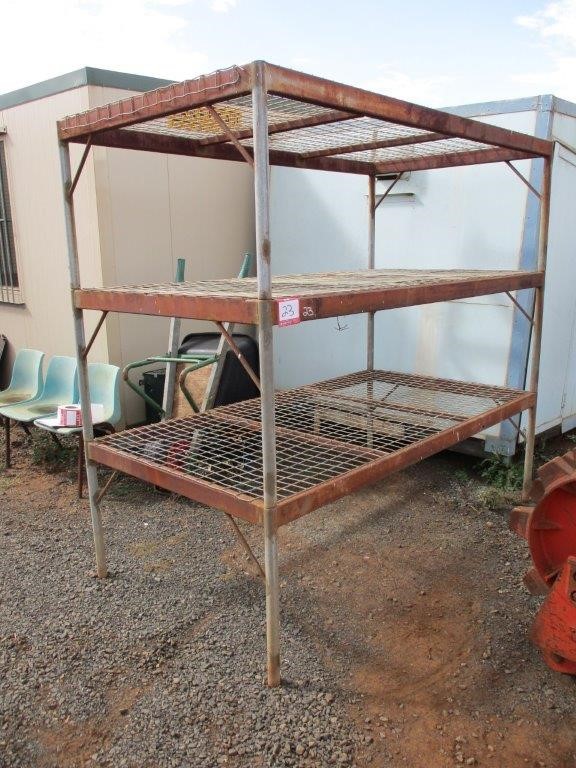 Approx. 55 x Asstd AU & World Checks, Tokens, Badges & Commem Medals