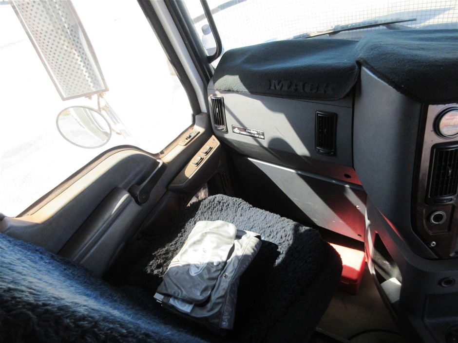 BAD WORKWEAR Men's Classic Pants, Size 40 /102 US, Navy, T30.  Buyers Note