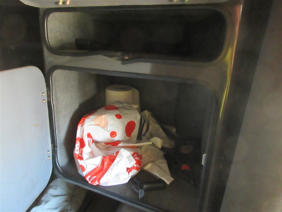 NAUTICA Men's Otto Sweatshirt, Red, Size Large, NAN1I00793. RRP: $129.95.