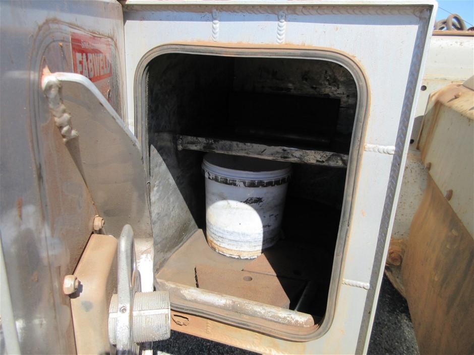 RIP CURL Men's Plain Tank Top, Size S, White. RRP: $35.99.  Buyers Note - D