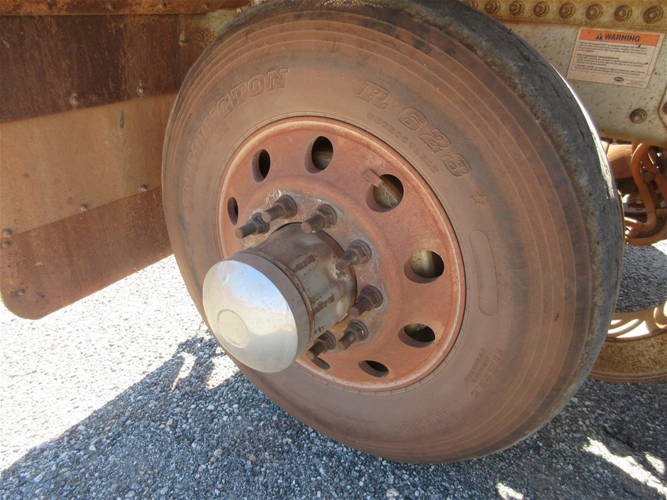 9K YELLOW GOLD 1.00ct F VS LAB DIAMOND RND ANNIVERSARY BAND