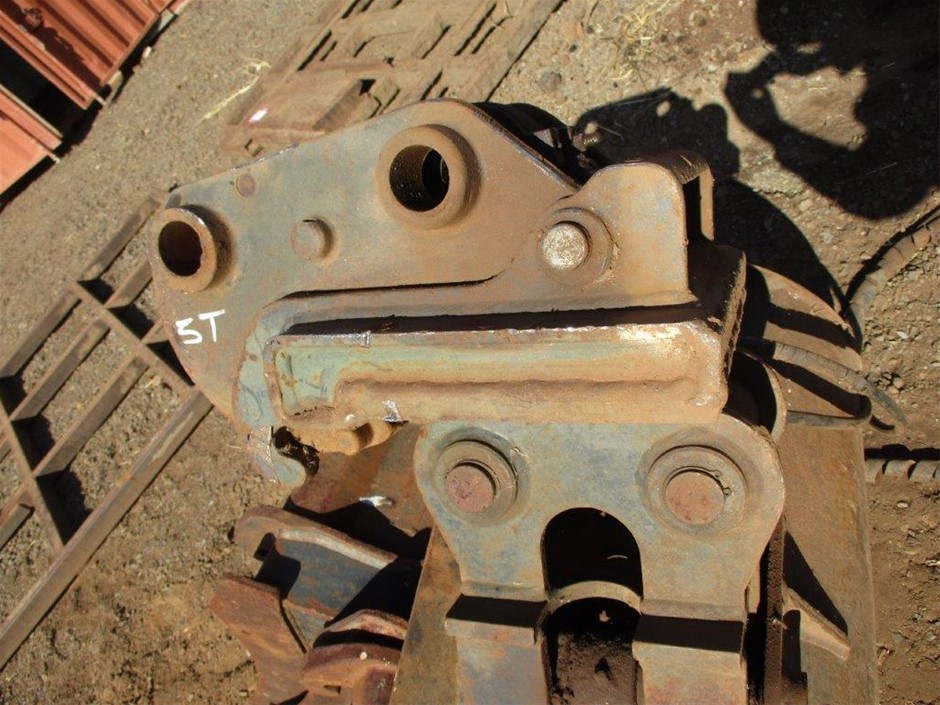 9K WHITE GOLD 0.12ct F VS LAB DIAMOND PEAR NECKLACE 40-45cm