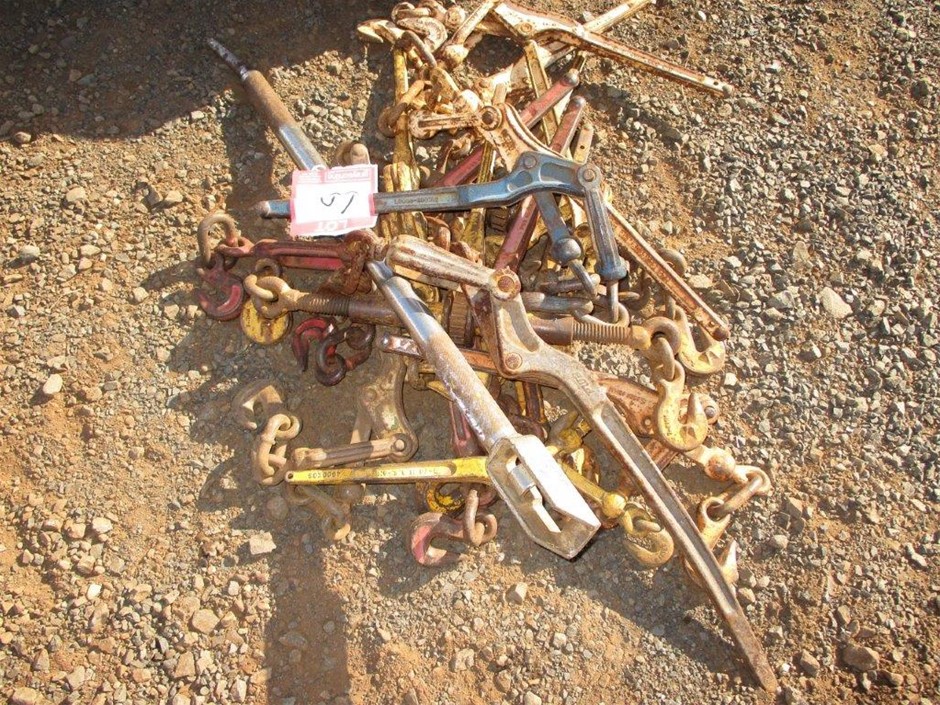 9K WHITE GOLD 0.50ct F VS LAB DIAMOND CHANNEL SET BAND