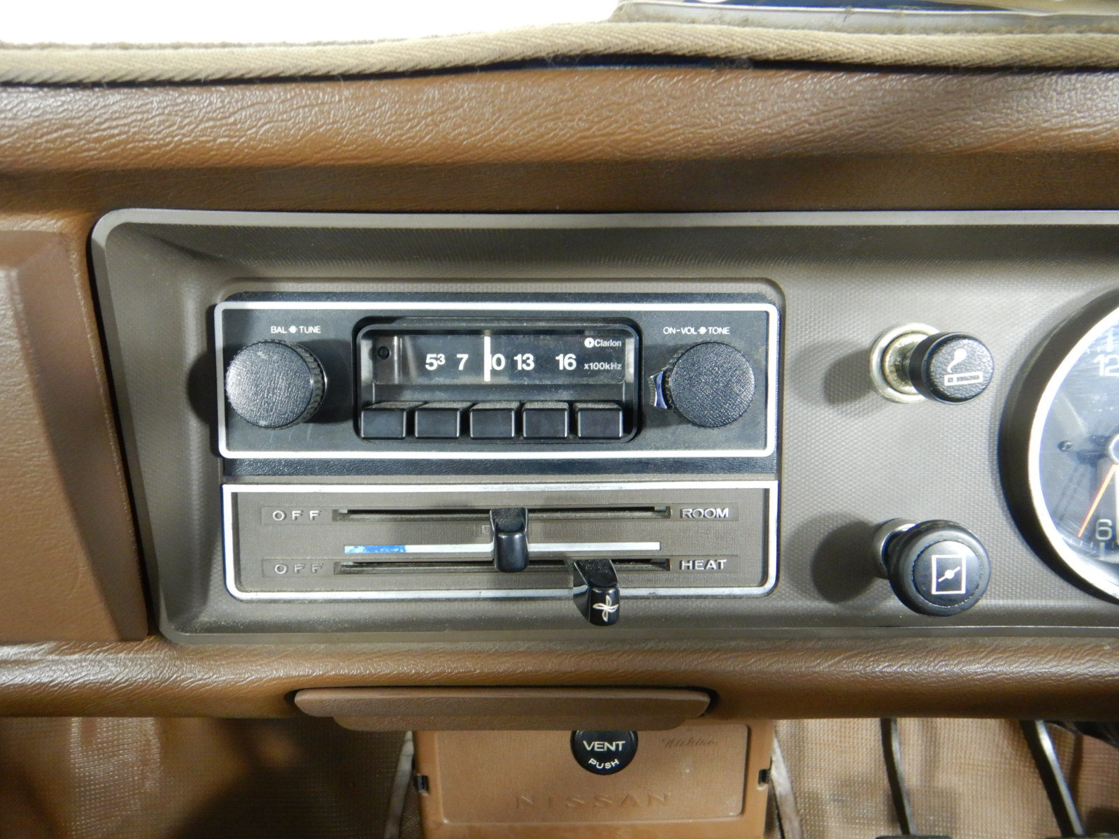 1.46ct Radiant Natural Emerald - Oval Cut