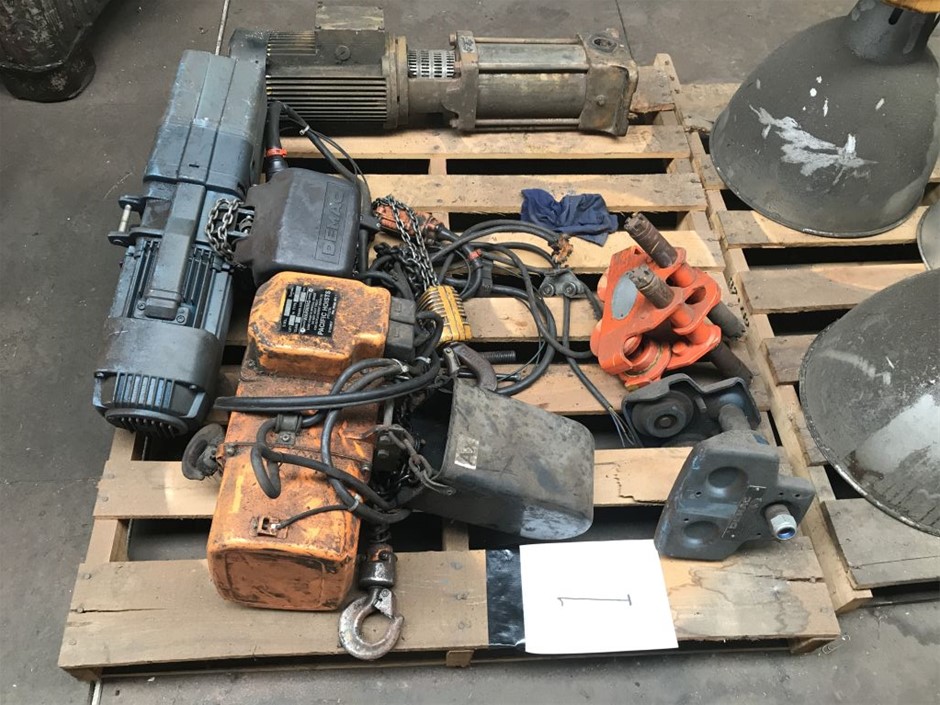 Mitsubishi Model: MR-508E-W-A Vertical Fridge/Freezer