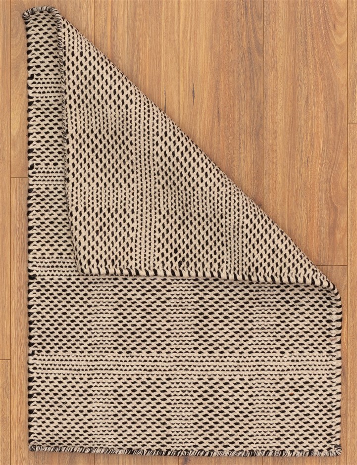 By The Vineyard Mixed Pack Pinot Grigio & Chardonnay (12x 750mL). SEA.