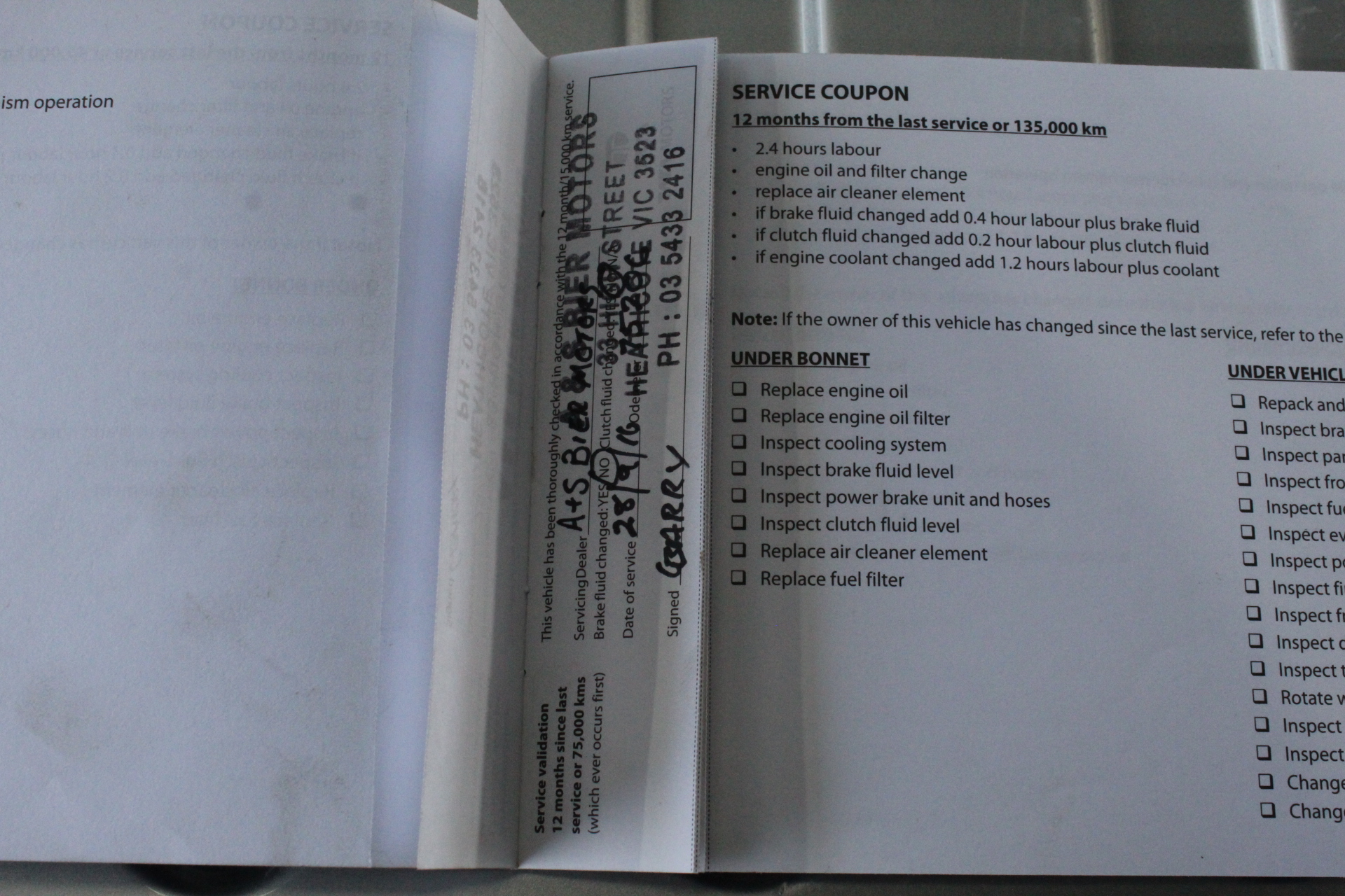 Lindeman's Gentleman's Collection Cabernet Sauvignon (6x 750mL).