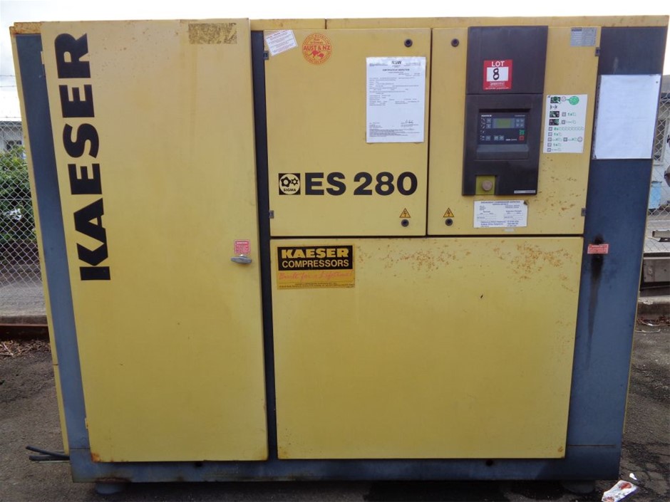 Wolf Blass Red Label Shiraz Grenache (6x 750mL), SEA.