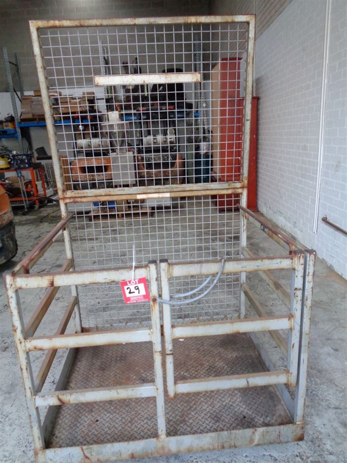 3mm 925 Sterling Silver Pink Simulated Diamonds Band Ring - Size 8