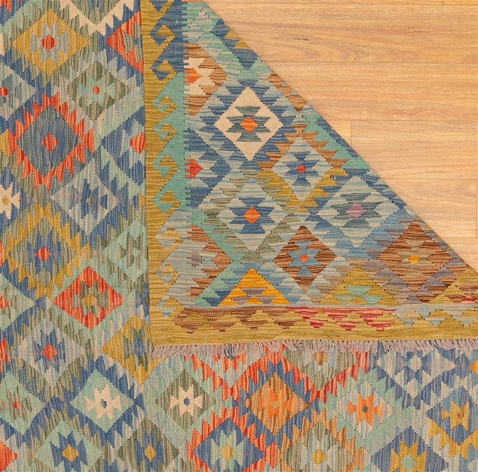 TOMMY BAHAMA Backpack Beach Chair, Aluminium Frame, 5 Positions, Red/Blue/W